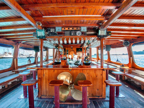 Barca Samba-马洛卡帕尔马必去景点