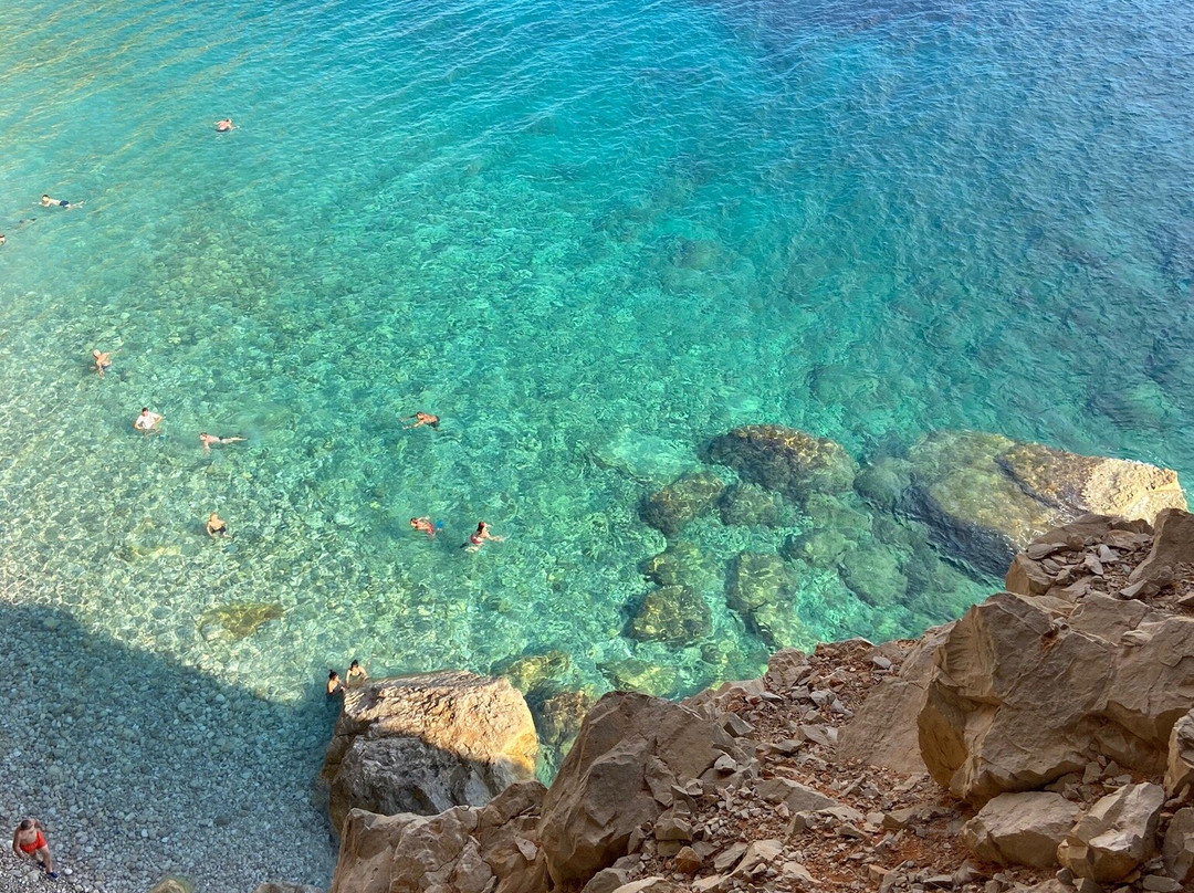 Pasjaca Beach景点图片