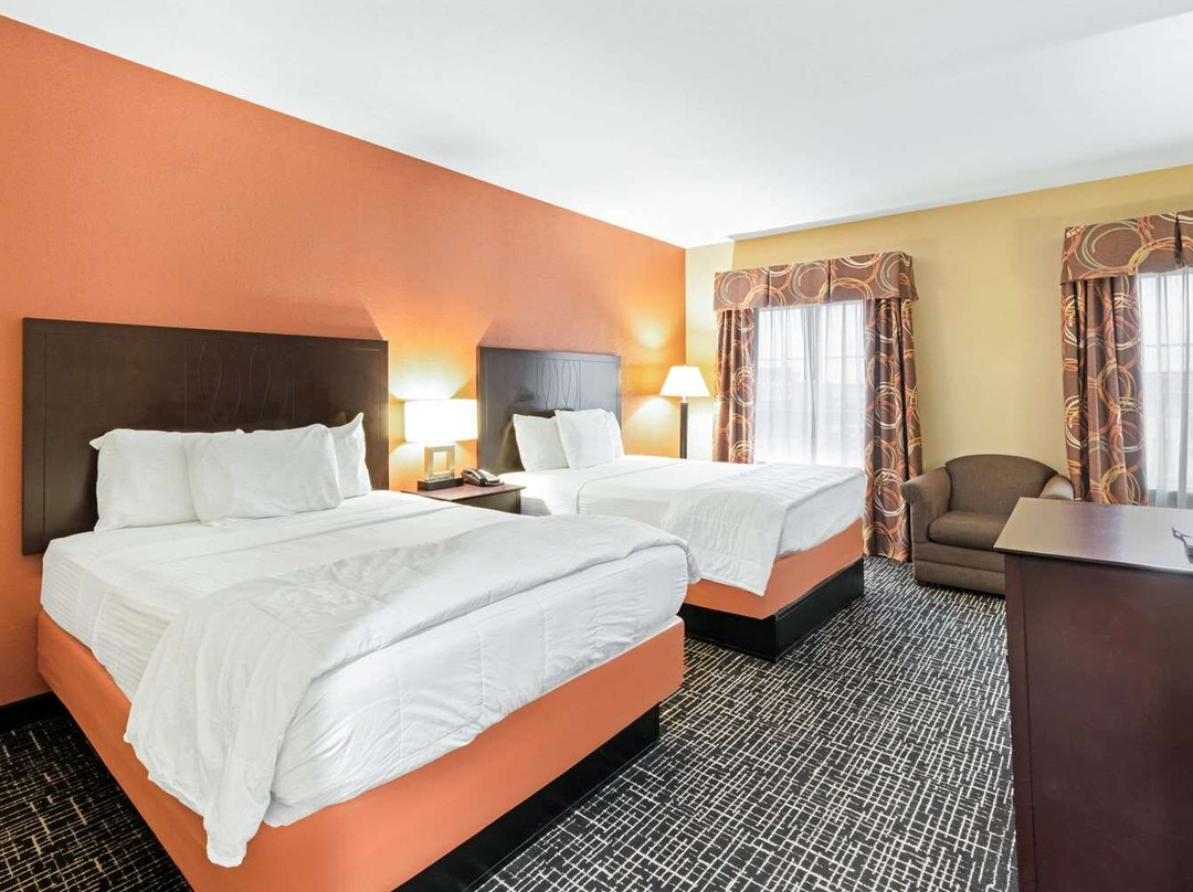 La Quinta Inn & Suites by Wyndham McAlester主图