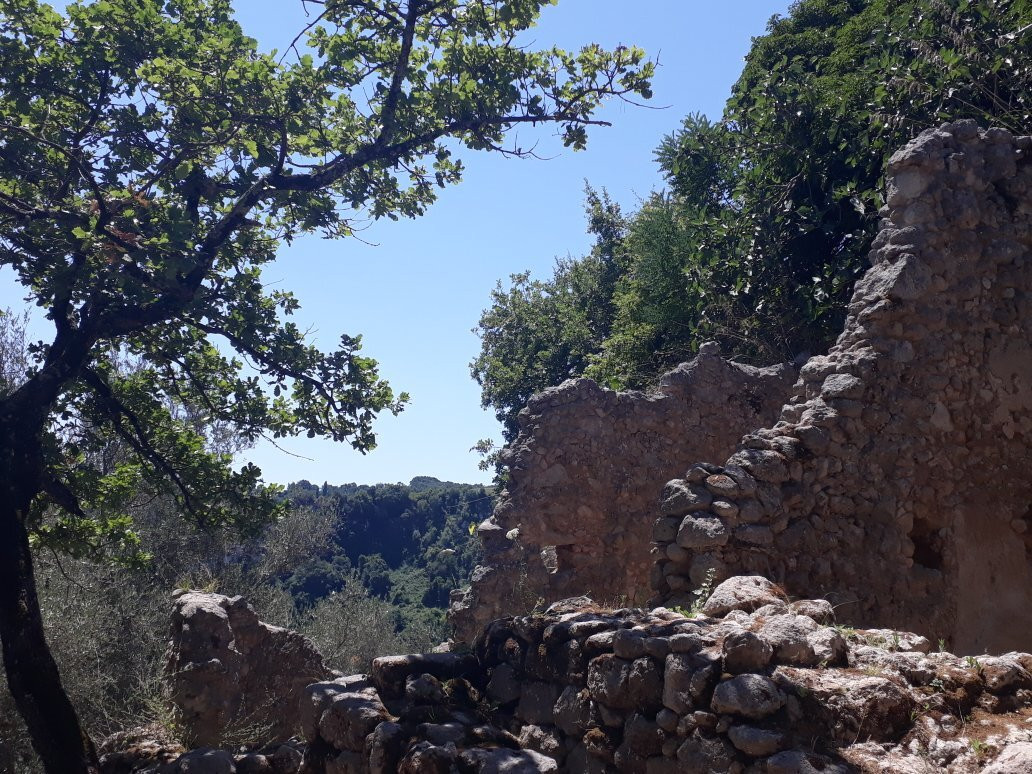 Rock Settlement and M Rural Life of Zungri景点图片