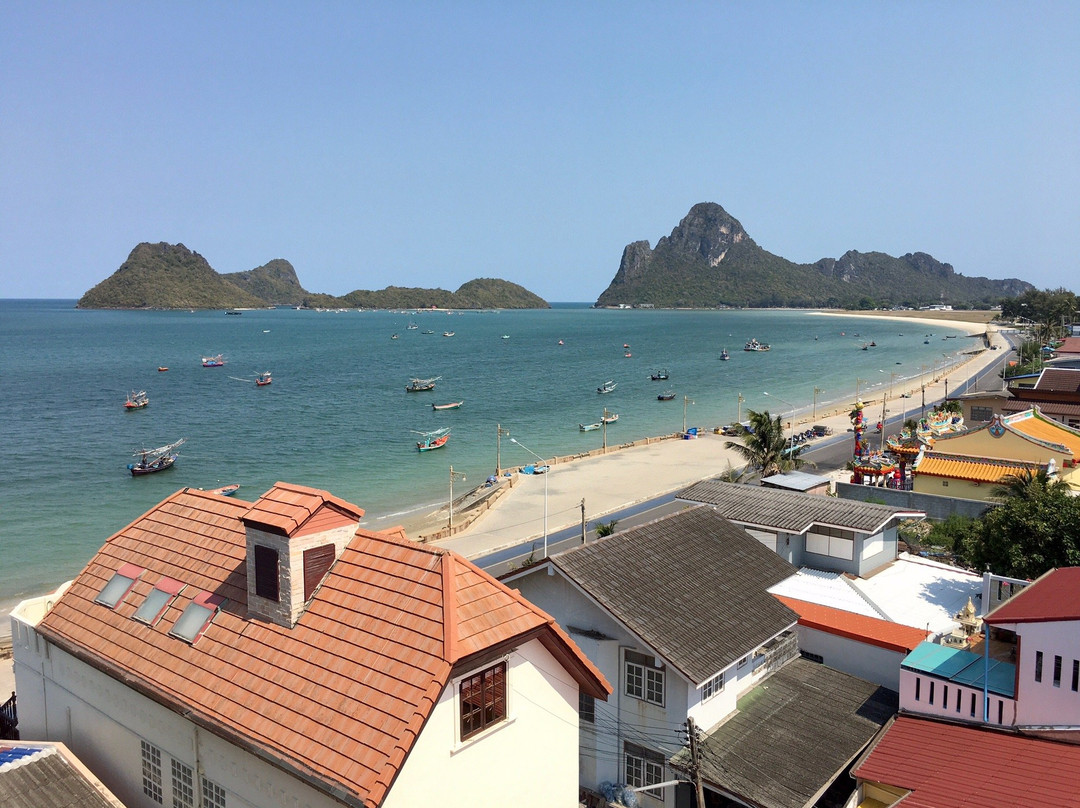 巴蜀海滩酒店主图