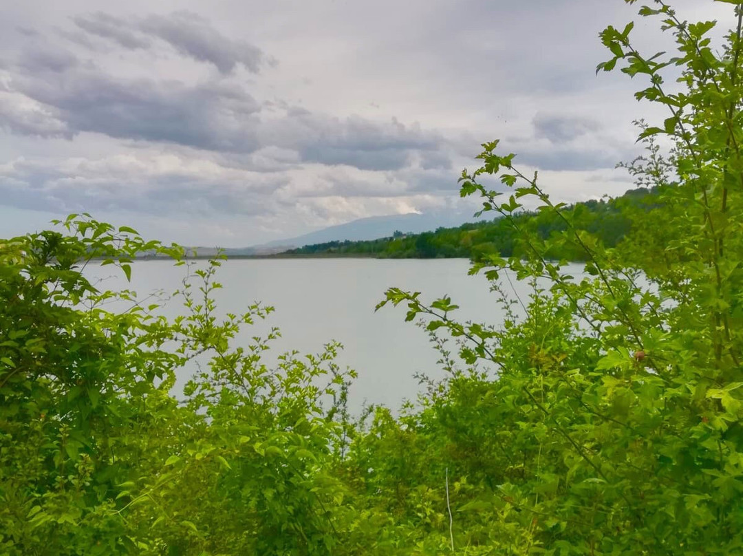Lago di Penne-Penne必去景点