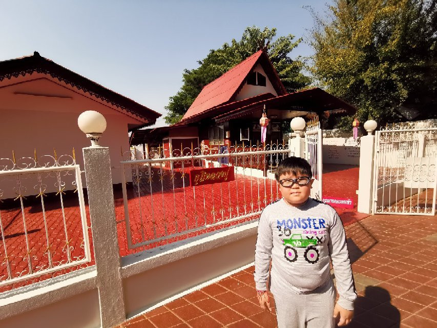 Trilak Cemetery-南邦必去景点