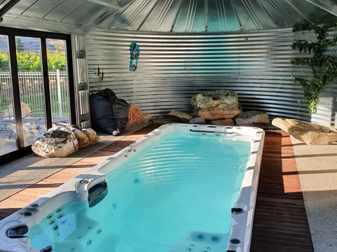 River Rock Estate Hot Pools主图