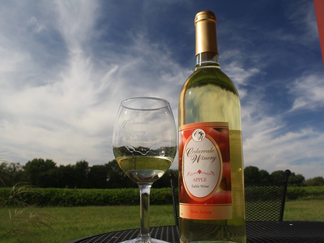 Cedarvale Winery景点图片