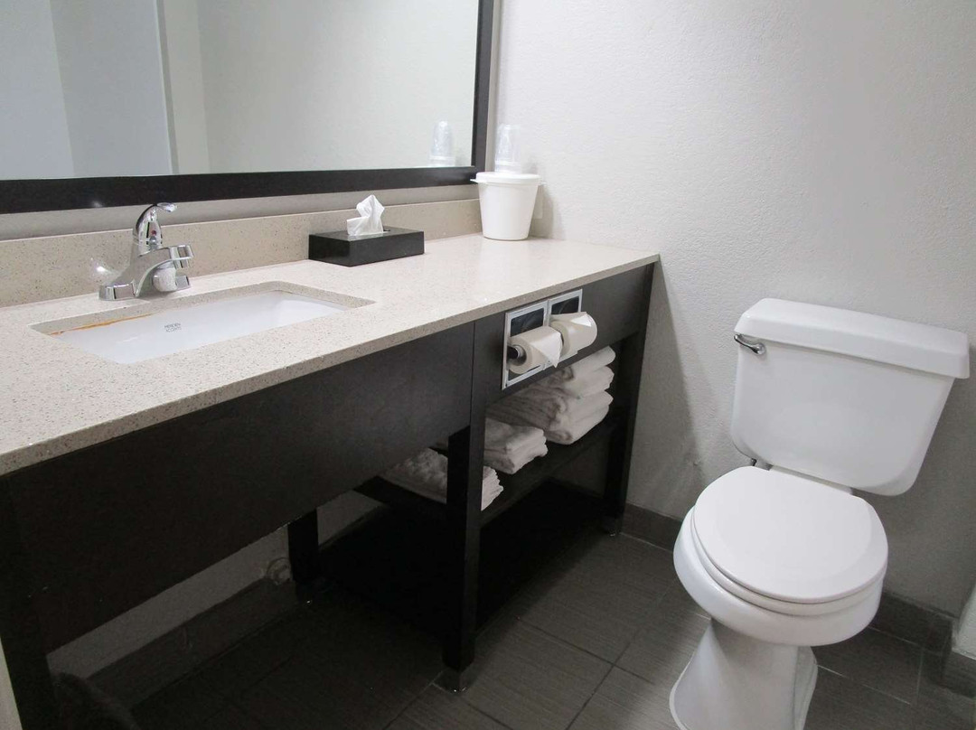 马斯卡廷费尔菲尔德客栈主图