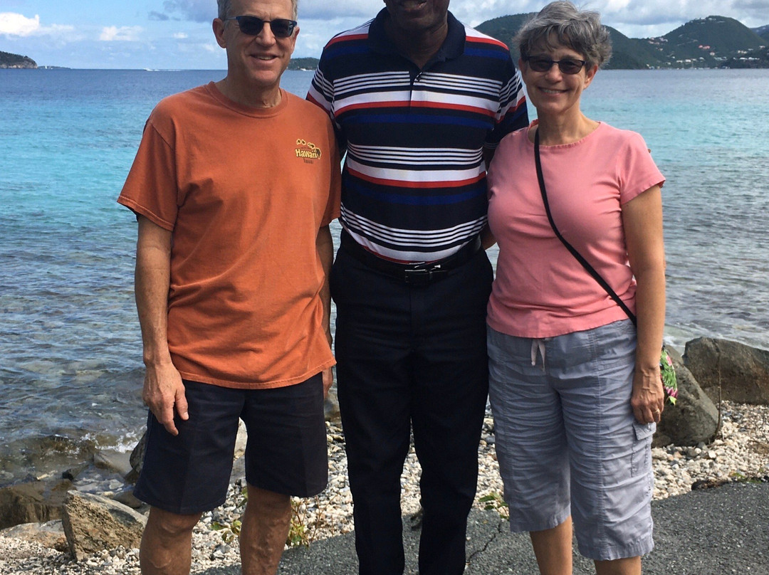 Islander Taxi Service Tours-圣 托马斯必去景点