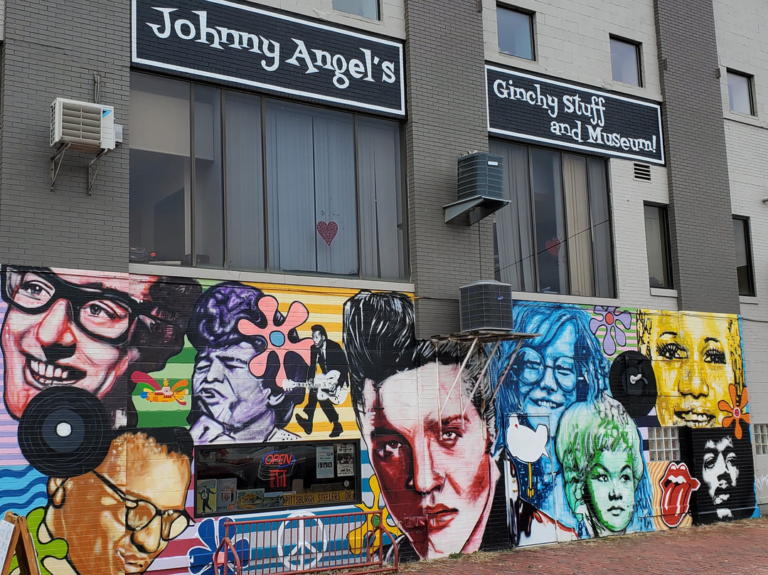 Johnny Angel's Ginchy Stuff and Music Museum景点图片
