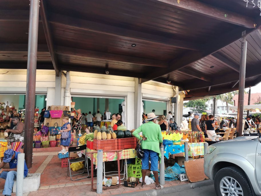 Marche Nocturne de Saint Francois-Saint Francois必去景点