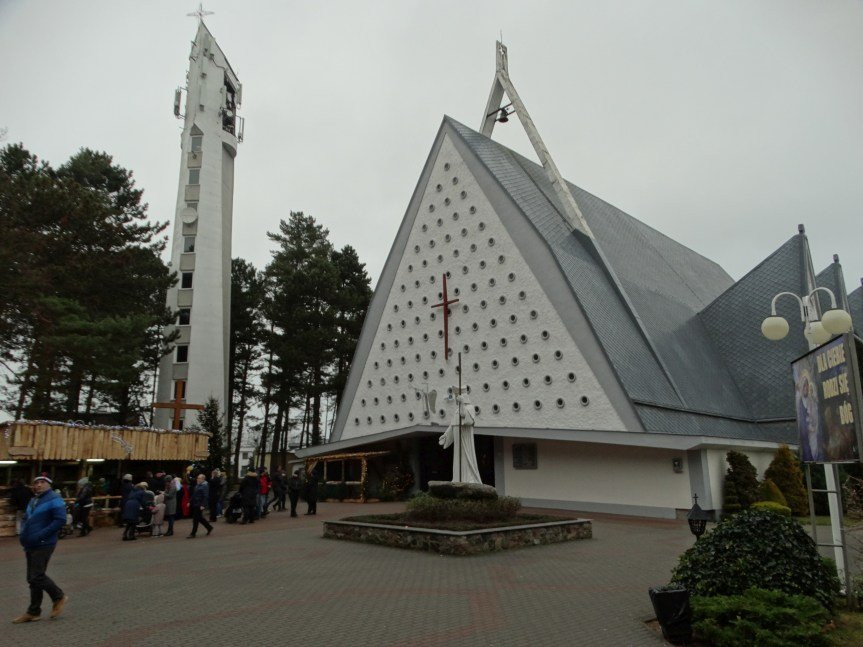 Koscioł pw. Wniebowziecia Najswietszej Maryi Panny we Władysławowie景点图片