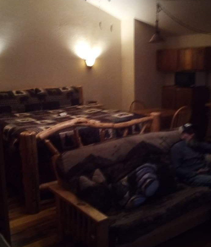 NINE PINES MOTEL主图