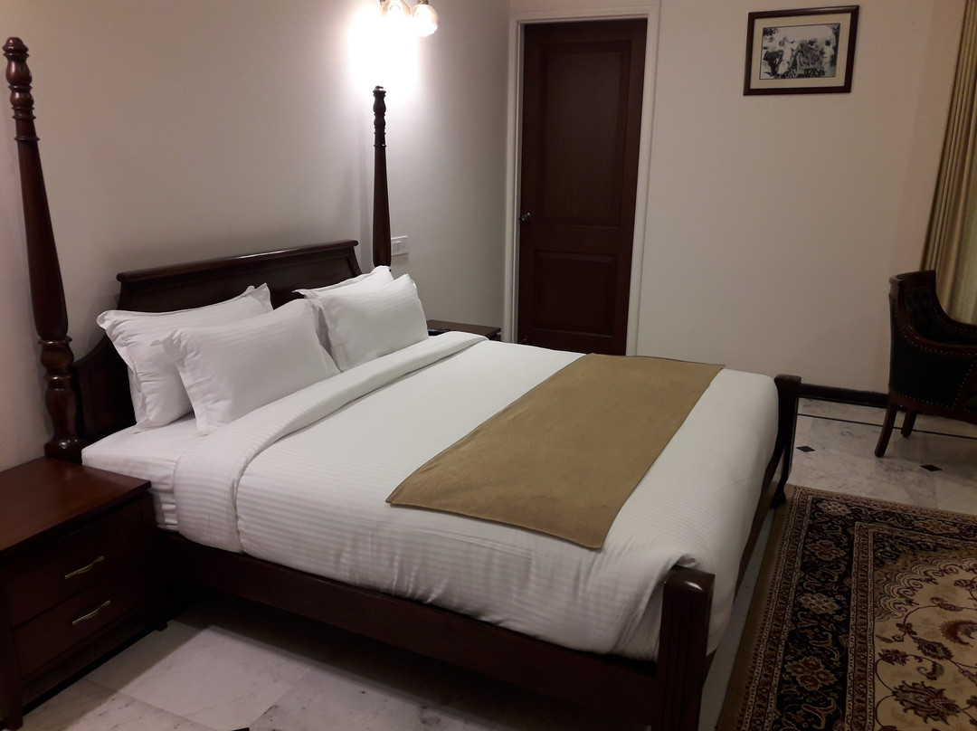 TGI Gadh Hathoj主图