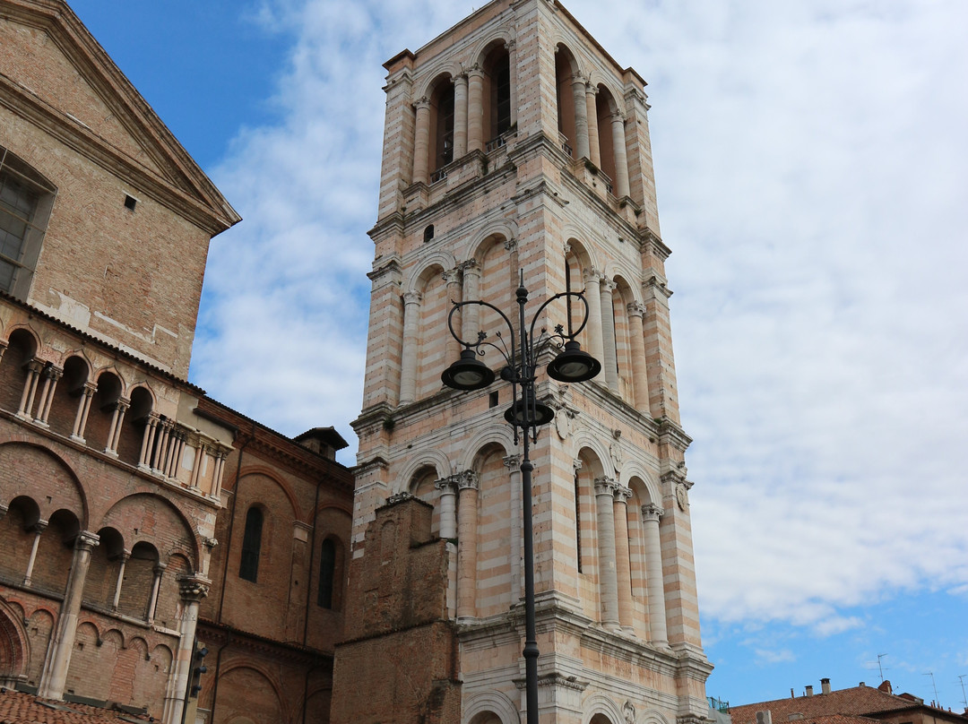 Piazza Trento e Trieste景点图片