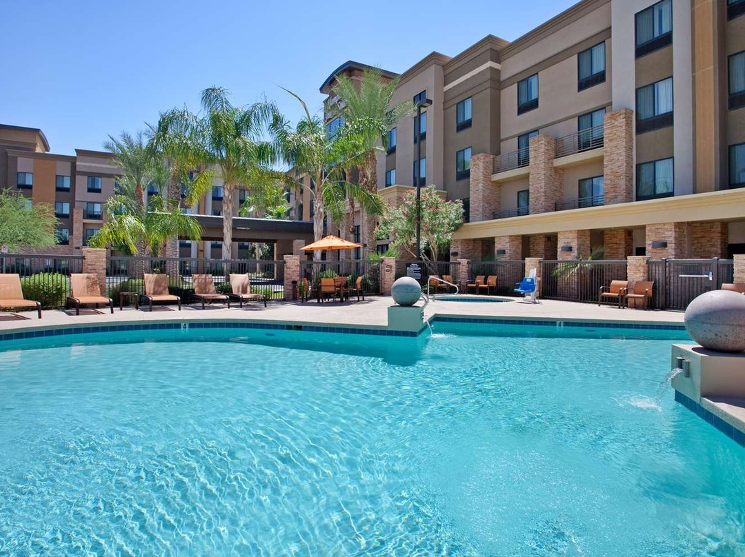 Hampton Inn & Suites Phoenix Glendale-Westgate主图