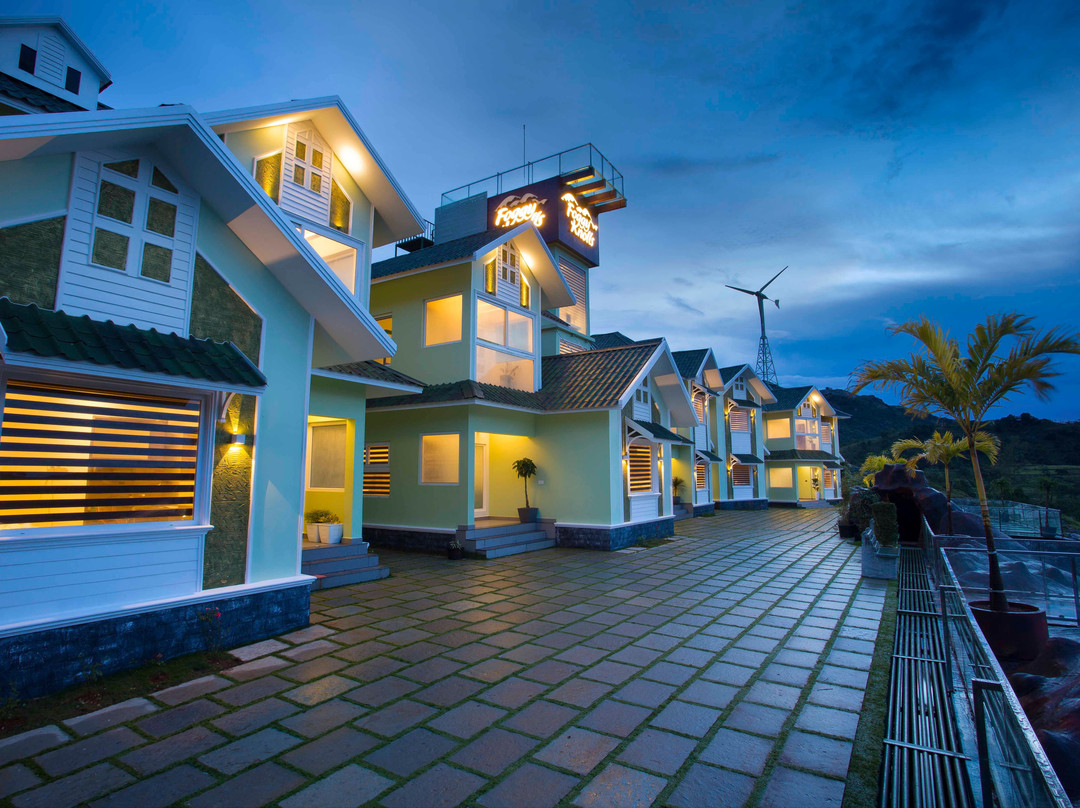 Foggy Knolls Resort主图