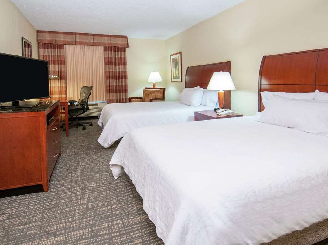 杰克逊/佩尔希尔顿花园酒店主图