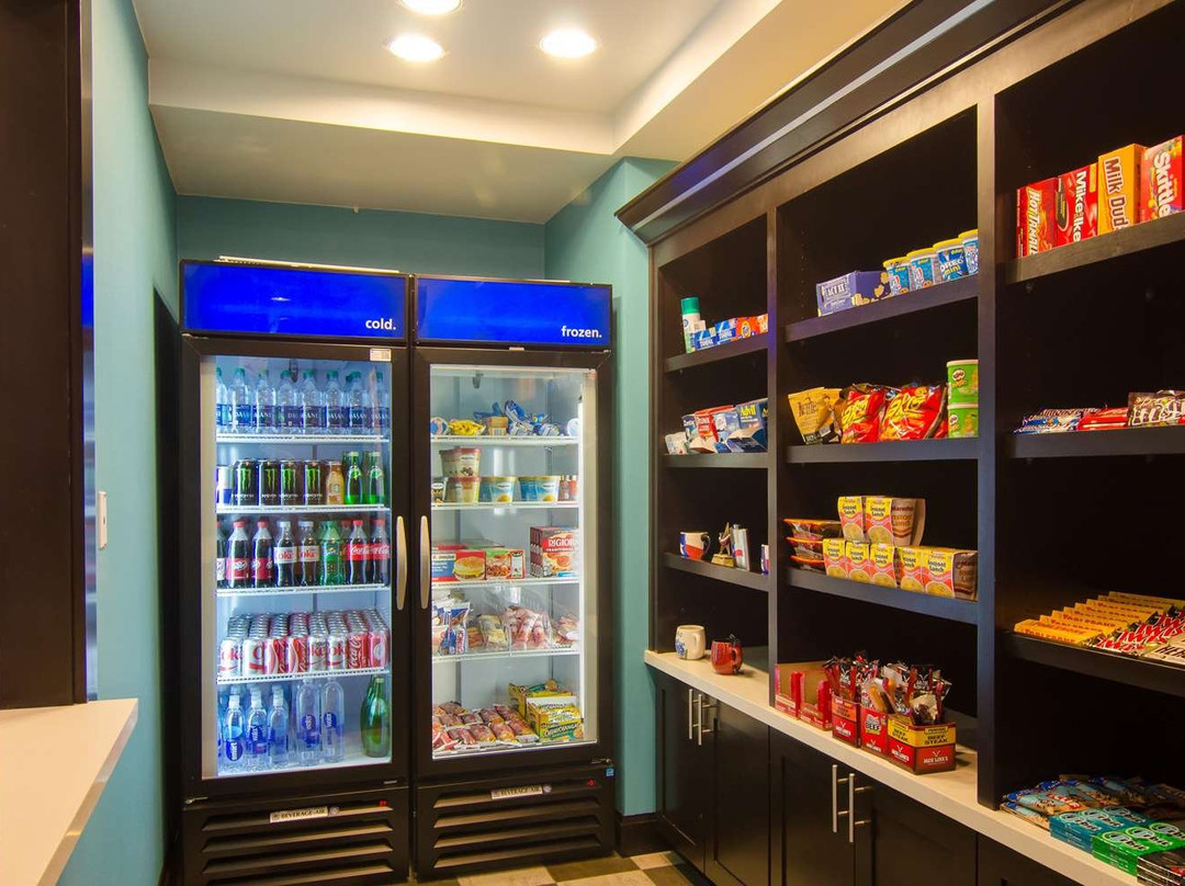 Hampton Inn & Suites Huntsville主图