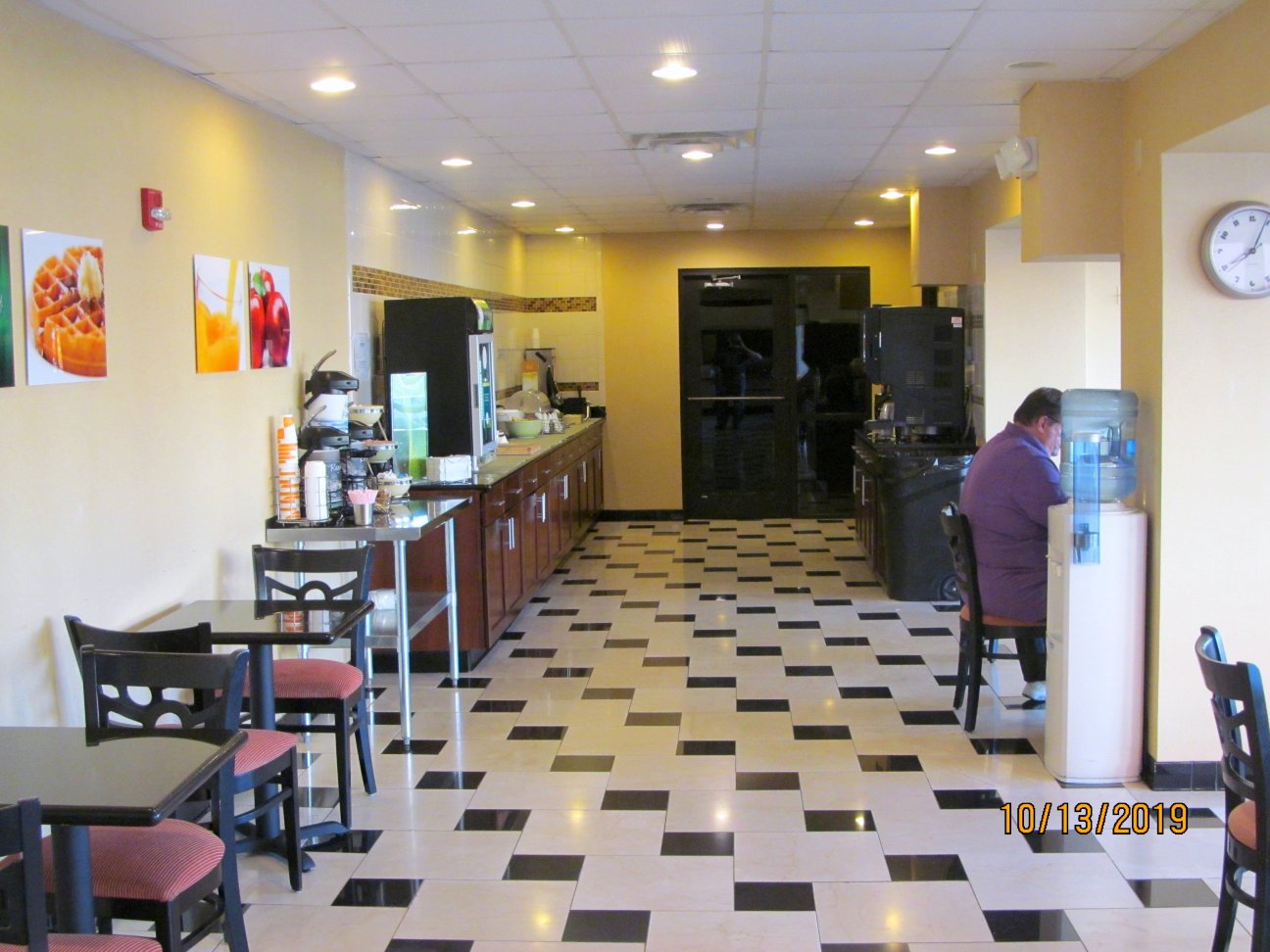 马图恩南品质套房酒店-餐饮