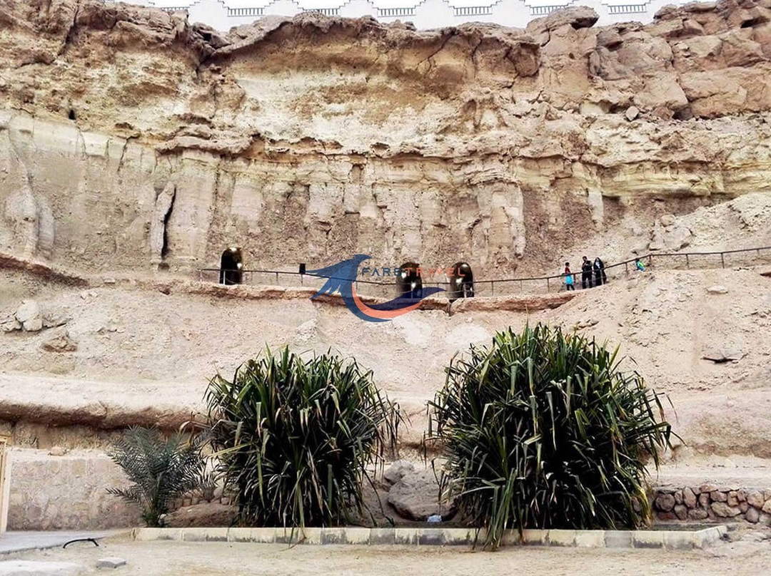Kharbas Caves景点图片