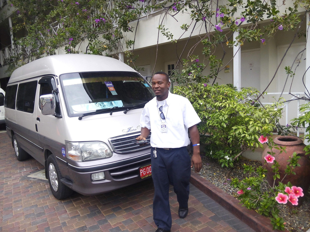 Travelers' Adventure-金斯敦必去景点