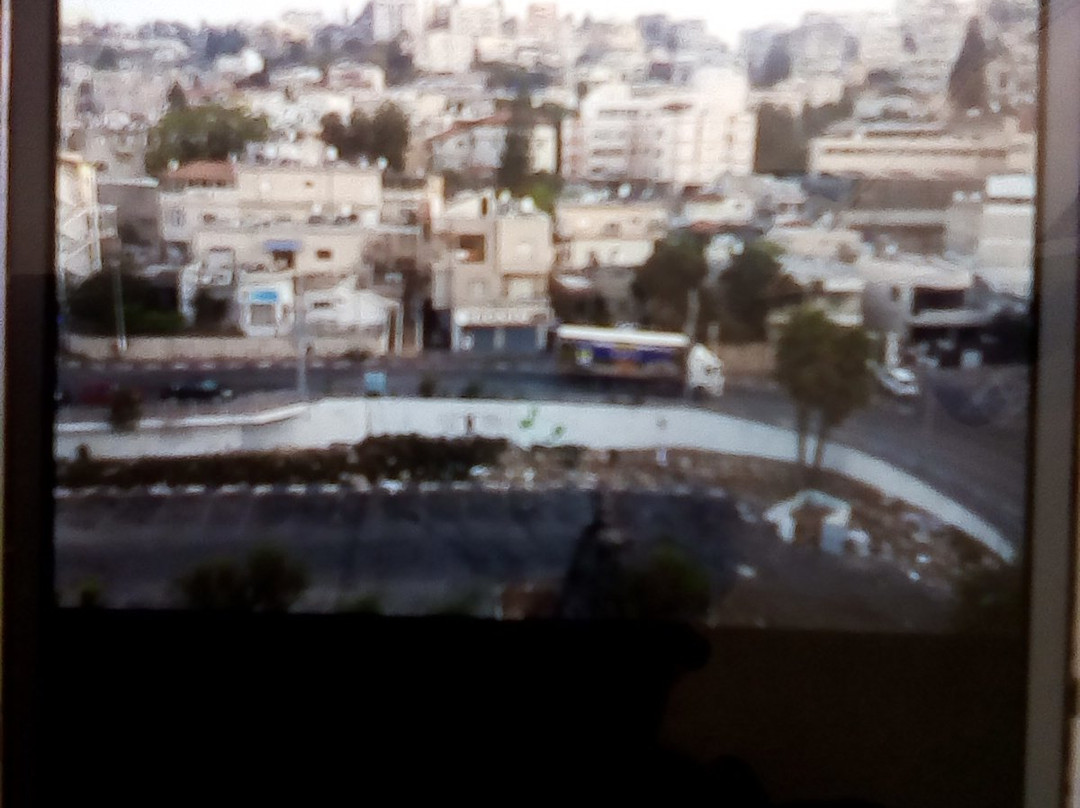 金皇冠酒店主图