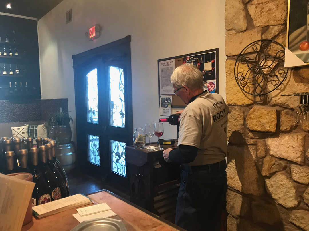 D.H. Lescombes Winery & Tasting Room-拉斯克鲁塞斯必去景点