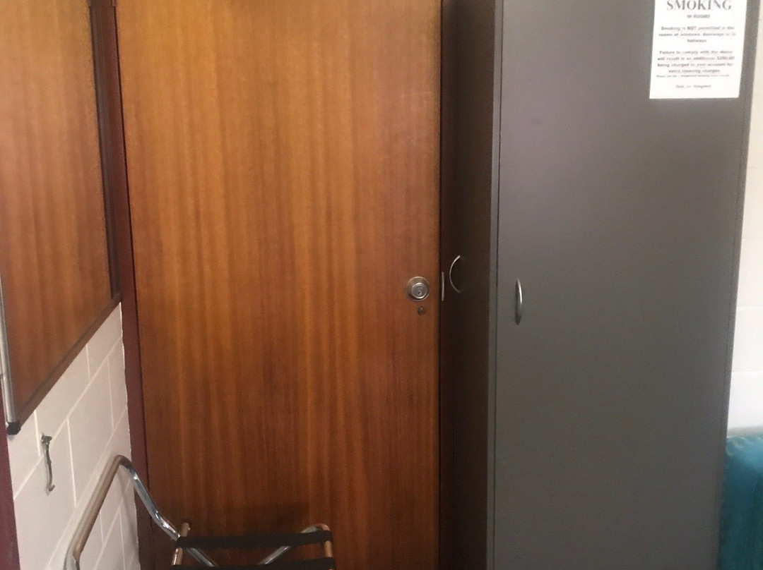 Cedar Lodge Motel主图