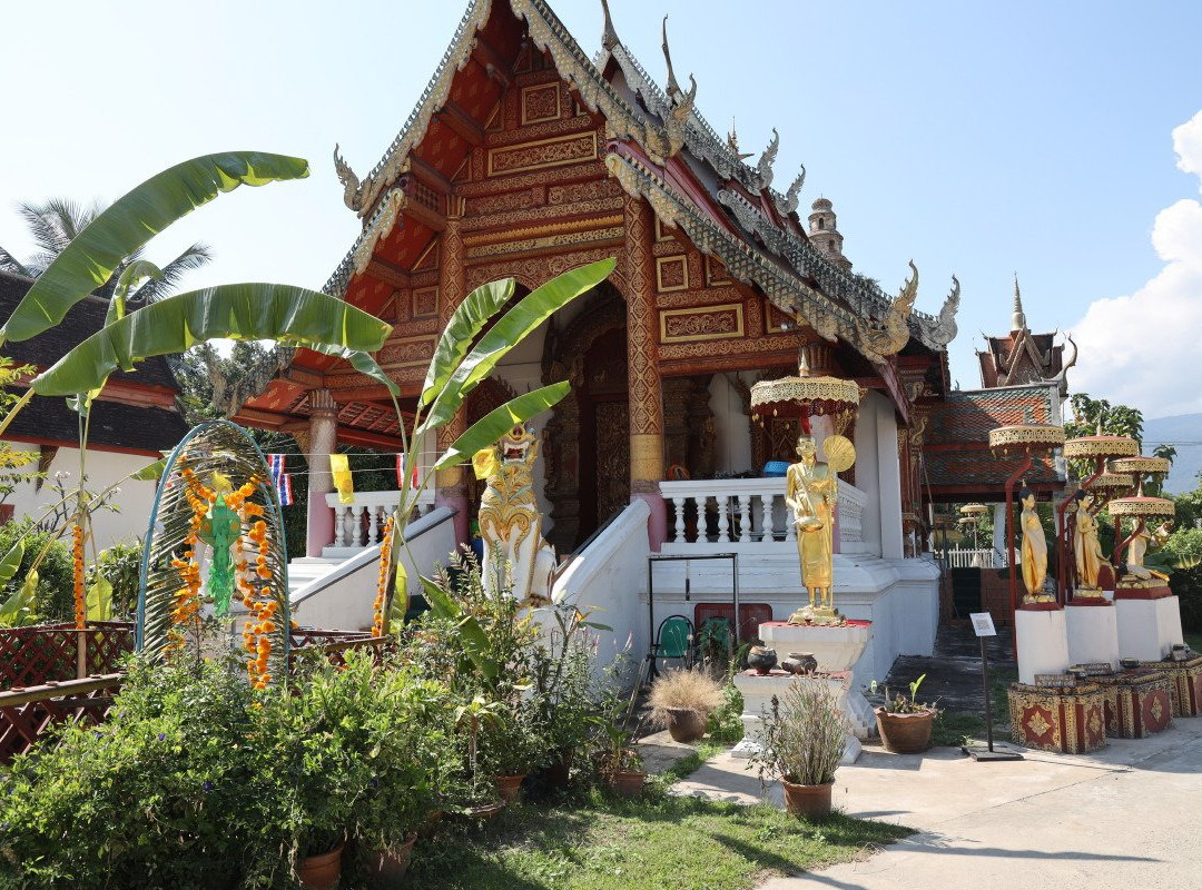 Wat Puak Hong Temple景点图片