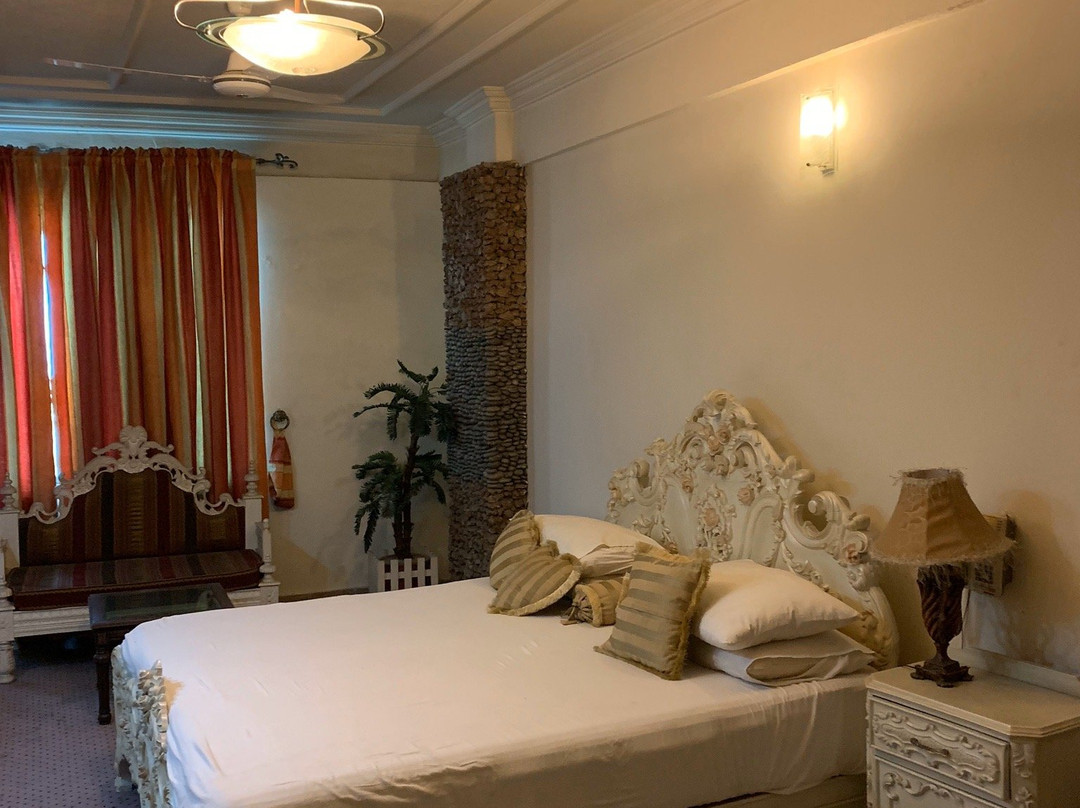 Undrah Inn Hotel主图