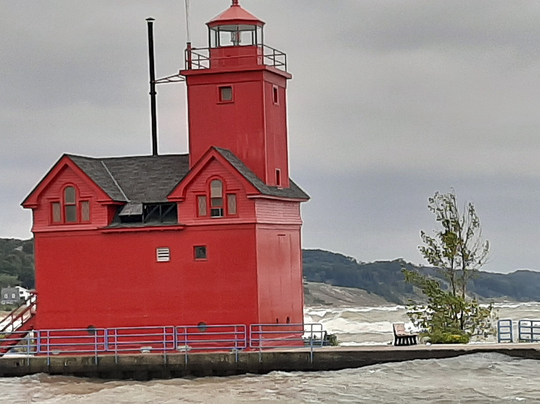Big Red Lighthouse-荷兰村必去景点