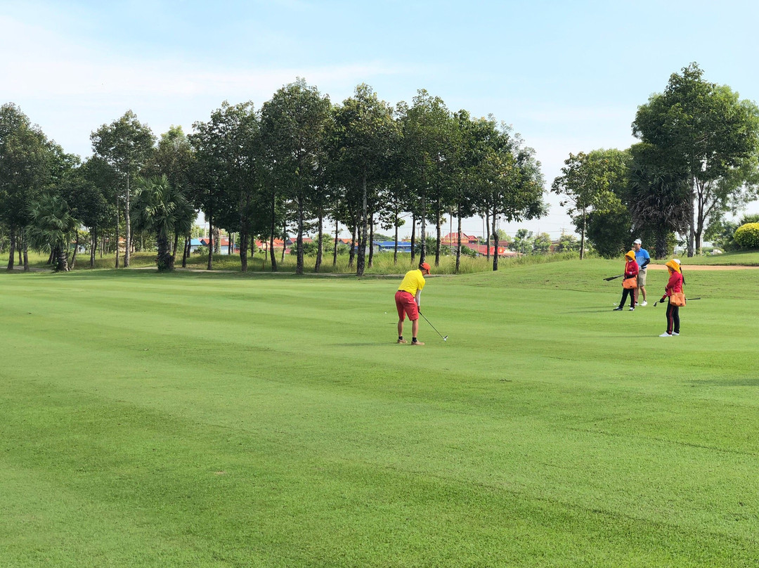 Royal Cambodia Phnom Penh Golf Club景点图片
