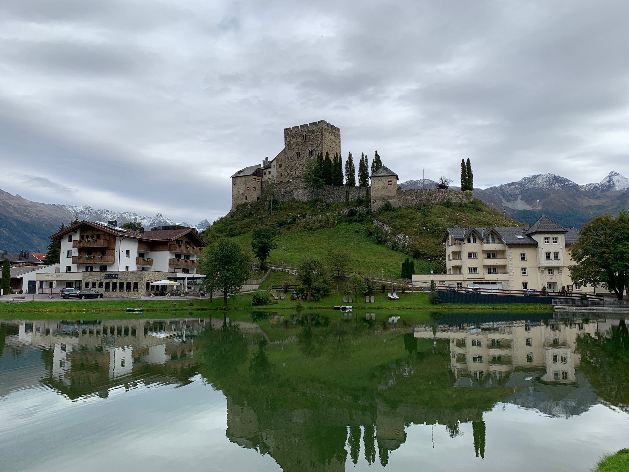 Refugio Laudegg-官方