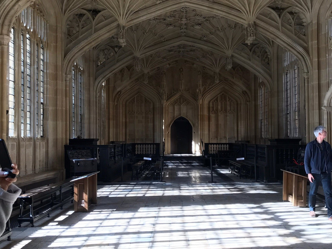 Guided Walking Tours of Oxford-牛津必去景点