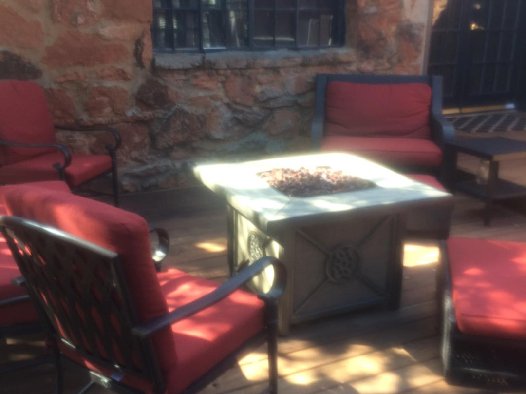 The Monastery At Forest Lake主图