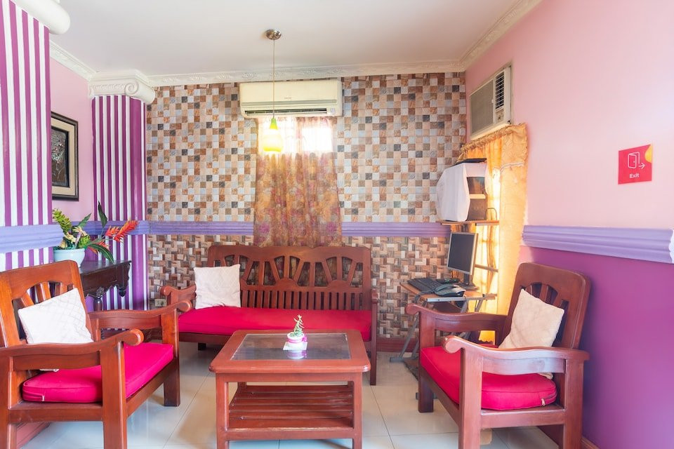 OYO 174 Westview Pension主图