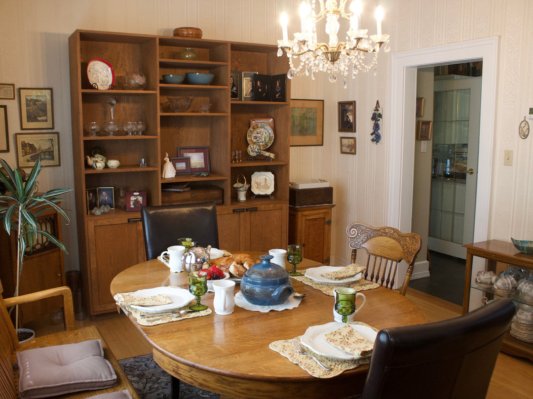 Tree House Bed and Breakfast主图