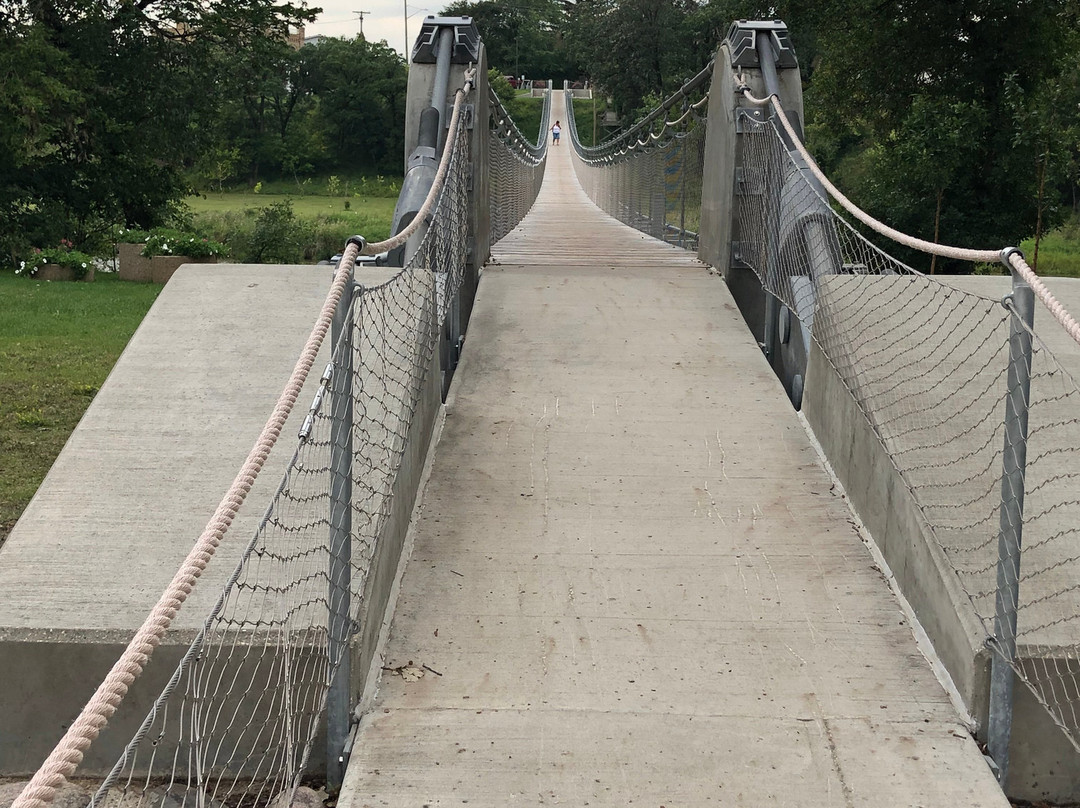 Souris Swinging Bridge-Souris必去景点