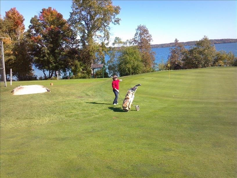 Elk Rapids Golf Course景点图片