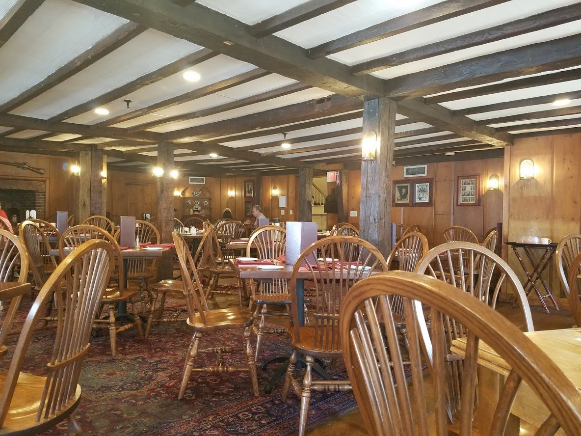 Publick House Historic Inn-餐饮