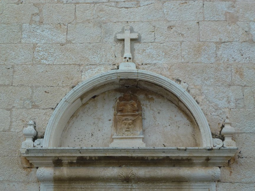 Zupna Crkva Gospe Od Karmela-波尔必去景点