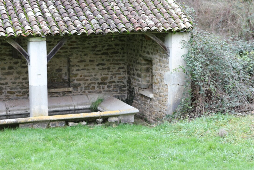 Lavoir De Mortières景点图片