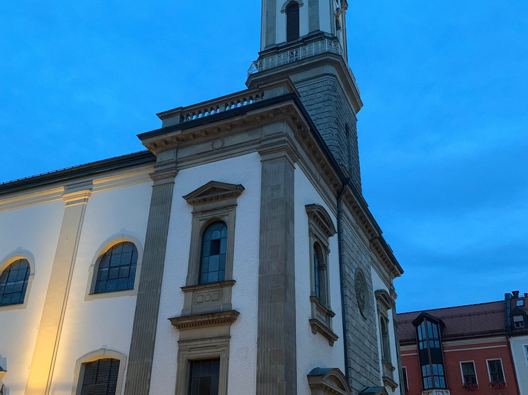 Stadtkirche Sankt Oswald-Traunstein必去景点