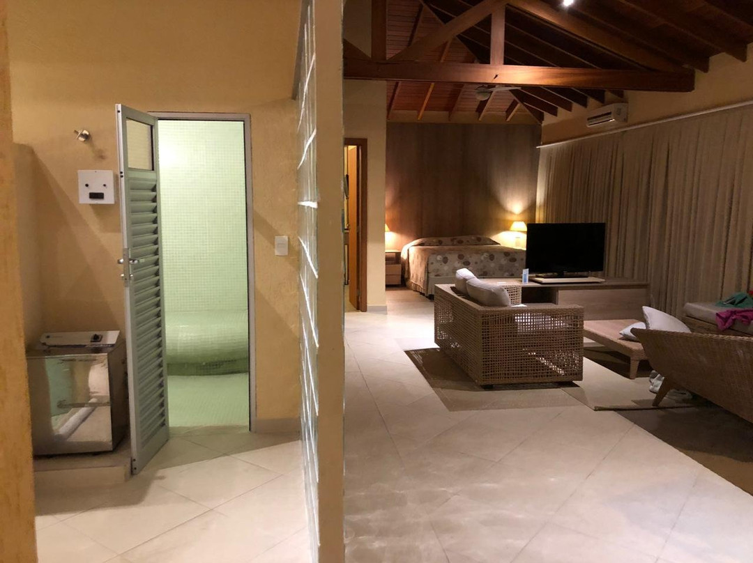 Beach Hotel Cambury主图