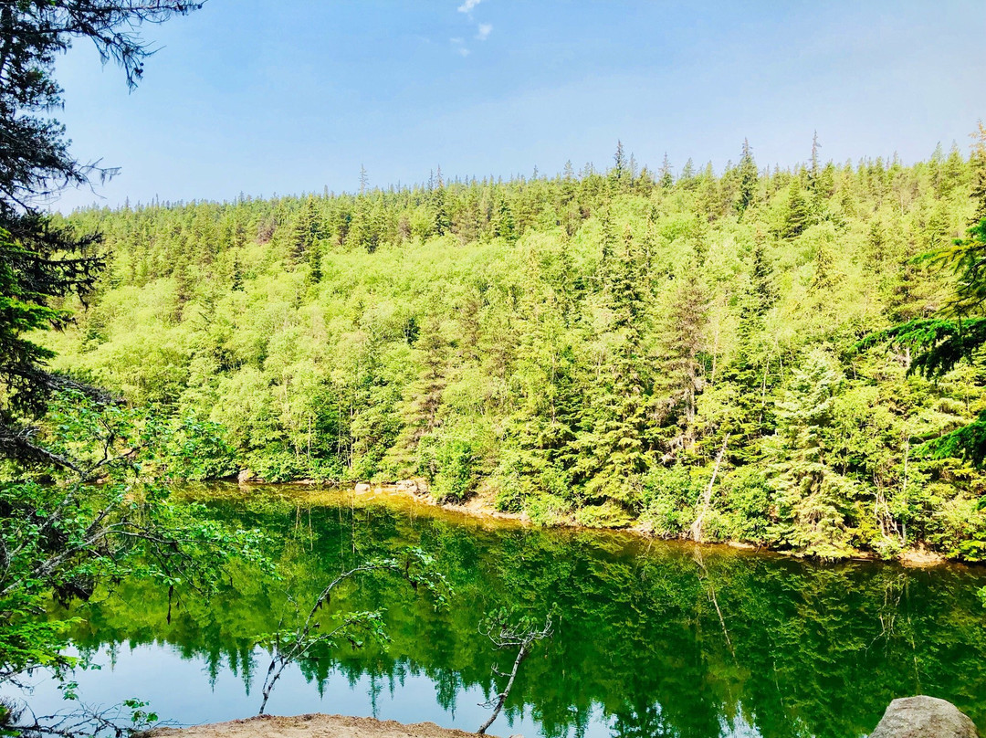 Lower Dewey Lake Hiking Trail景点图片