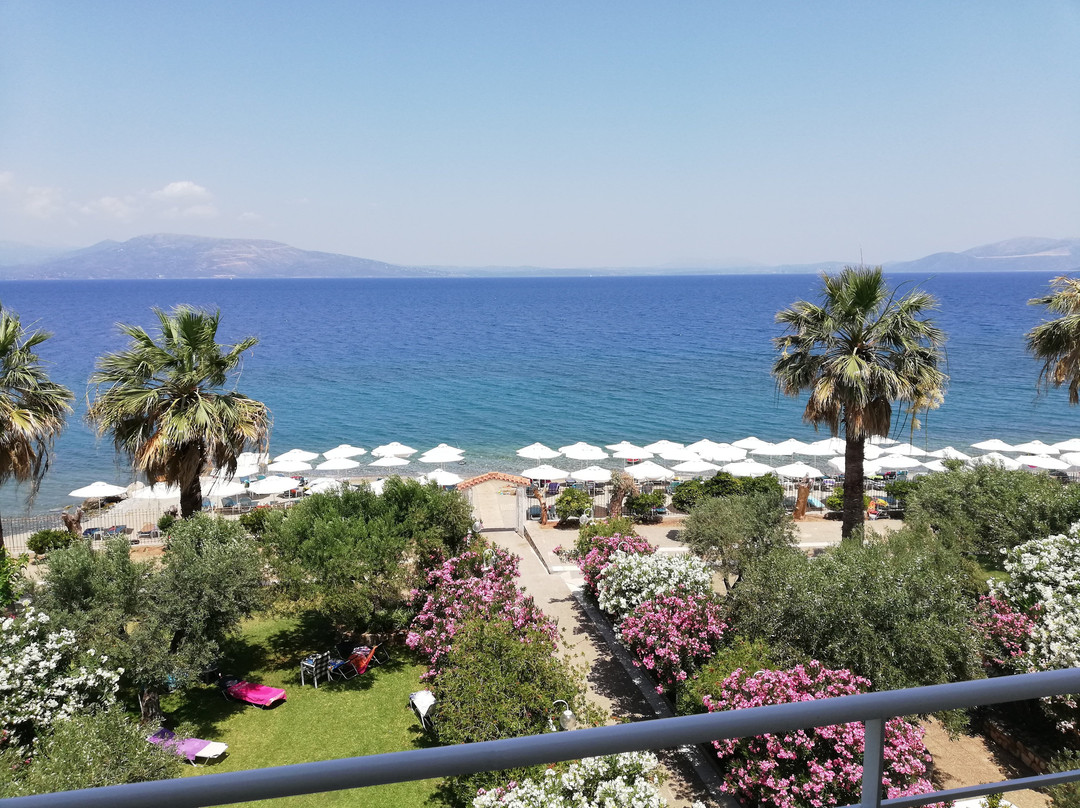 Calamos Beach Family Club Hotel主图