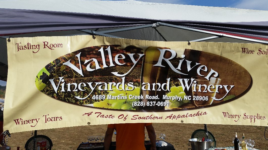 Valley River Vineyard & Winery景点图片