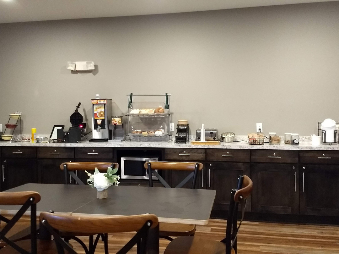 GrandStay Residential Suites Hotel Sheboygan主图