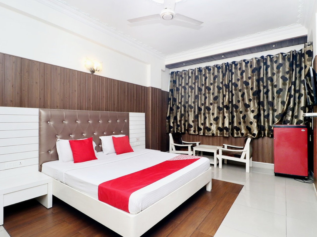 Hotel Chevron International主图