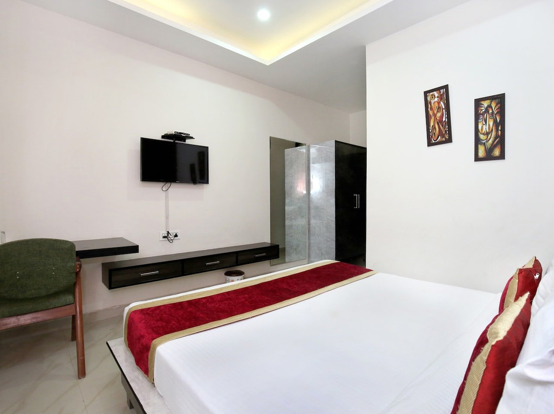 OYO 7100 Hotel Crossroads主图