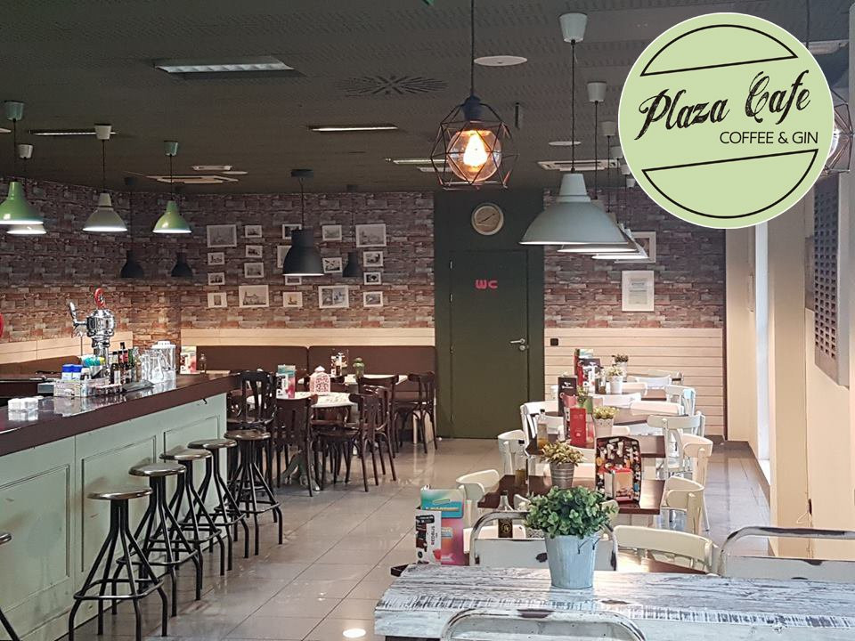 Plaza Café